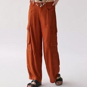 Urban outfitters, cargo pants, linen viscose, lightweight burnt orange.